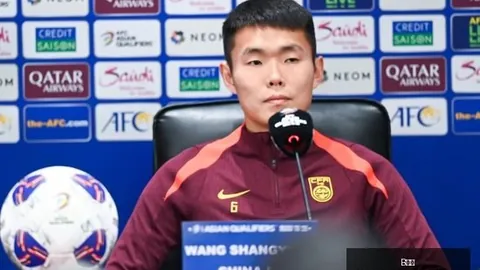 武磊独中两元，杨希禁区内被判点球，海港2-1逆袭海牛，绝杀战况